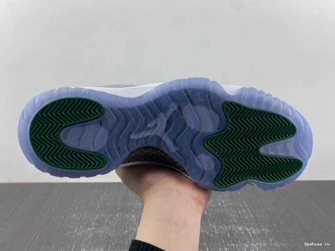 CT8012-113 11 Retro  Green Jordan 0402